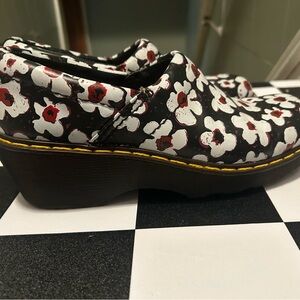 Doc Martens daisy print clogs. Size 6.